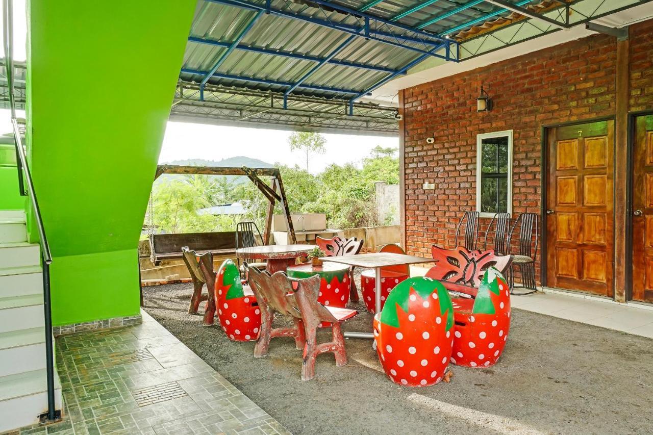 Oyo 90462 Padang Besar Green Inn エクステリア 写真