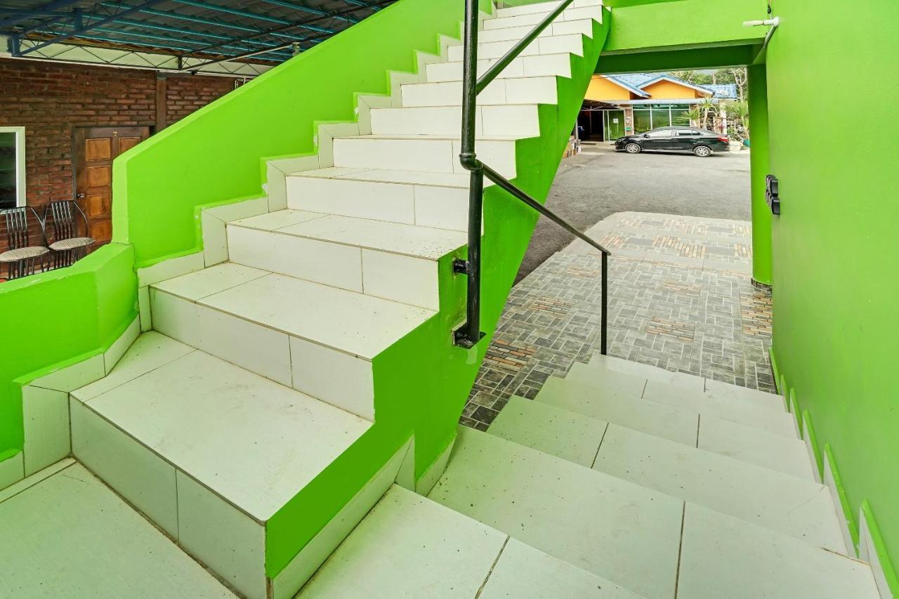 Oyo 90462 Padang Besar Green Inn エクステリア 写真