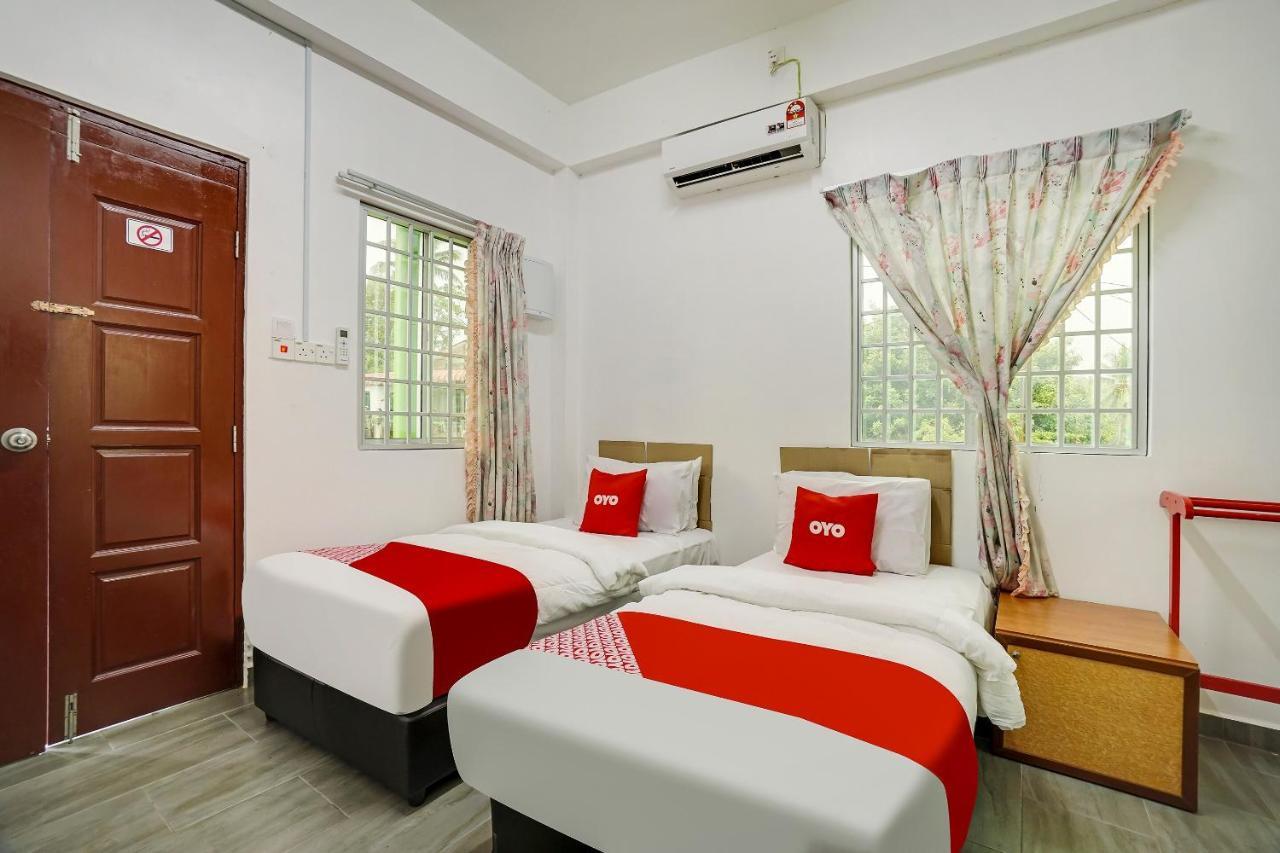 Oyo 90462 Padang Besar Green Inn エクステリア 写真