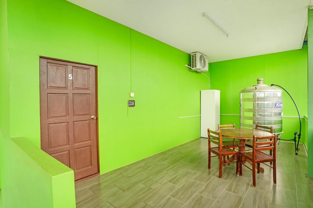 Oyo 90462 Padang Besar Green Inn エクステリア 写真