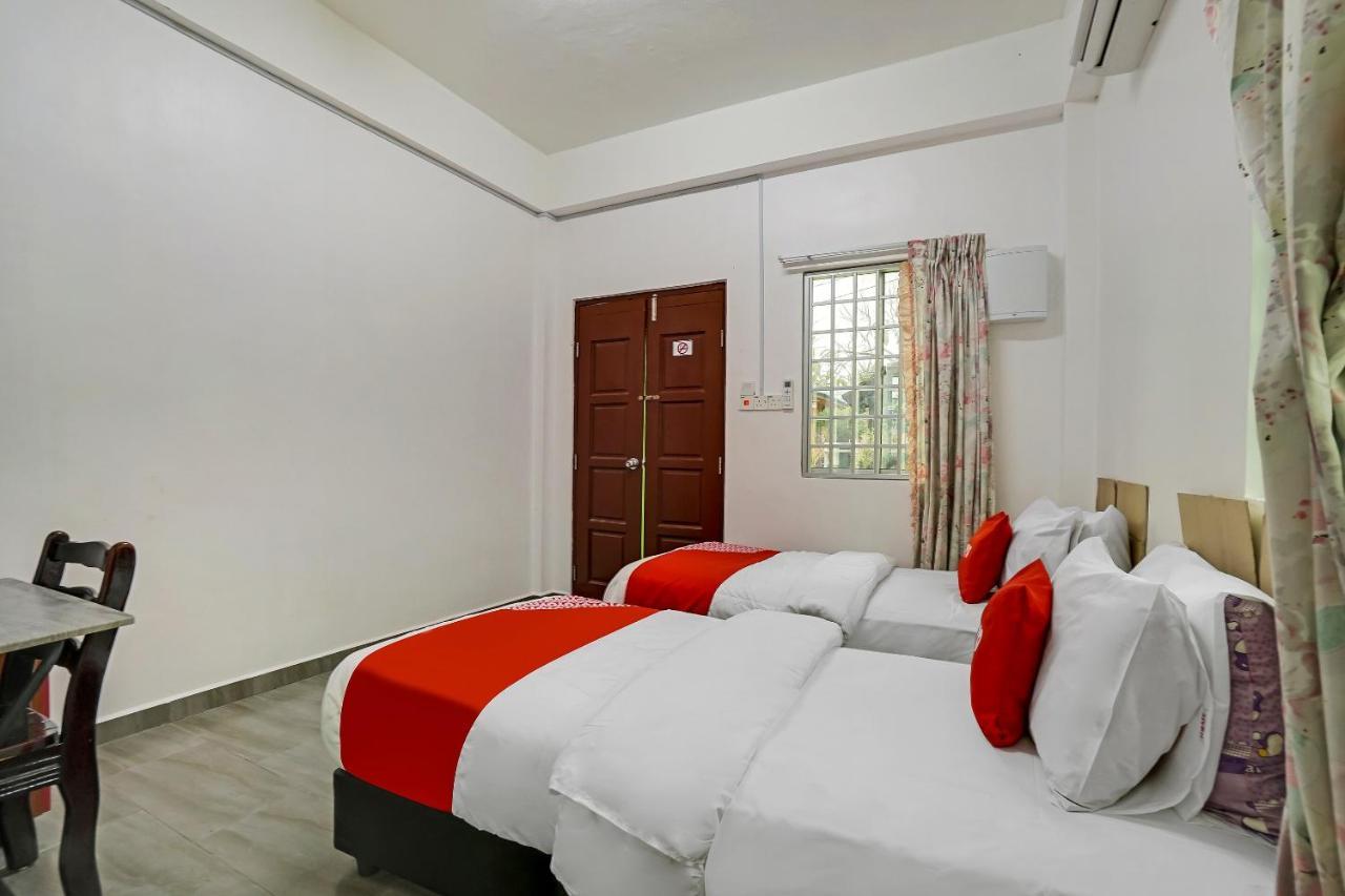 Oyo 90462 Padang Besar Green Inn エクステリア 写真